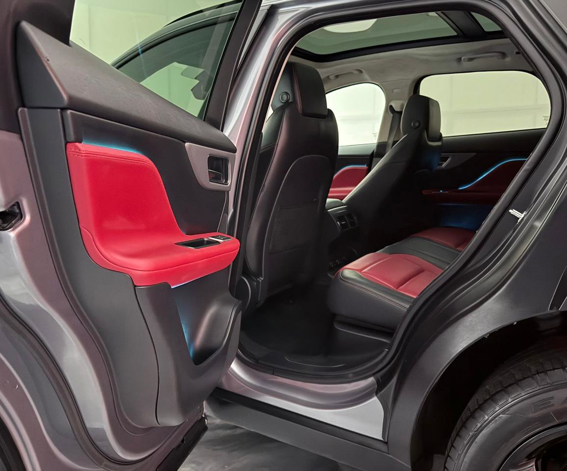 Used 2020 Jaguar F-PACE Checkered Flag image 21