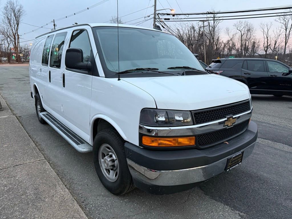 Used 2024 Chevrolet Express 2500 Work Van w/ Driver Convenience Package image 9