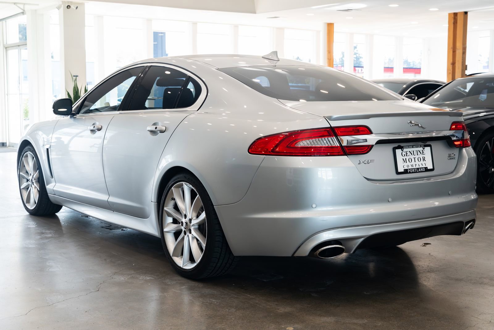 Used 2013 Jaguar XF 3.0 image 6