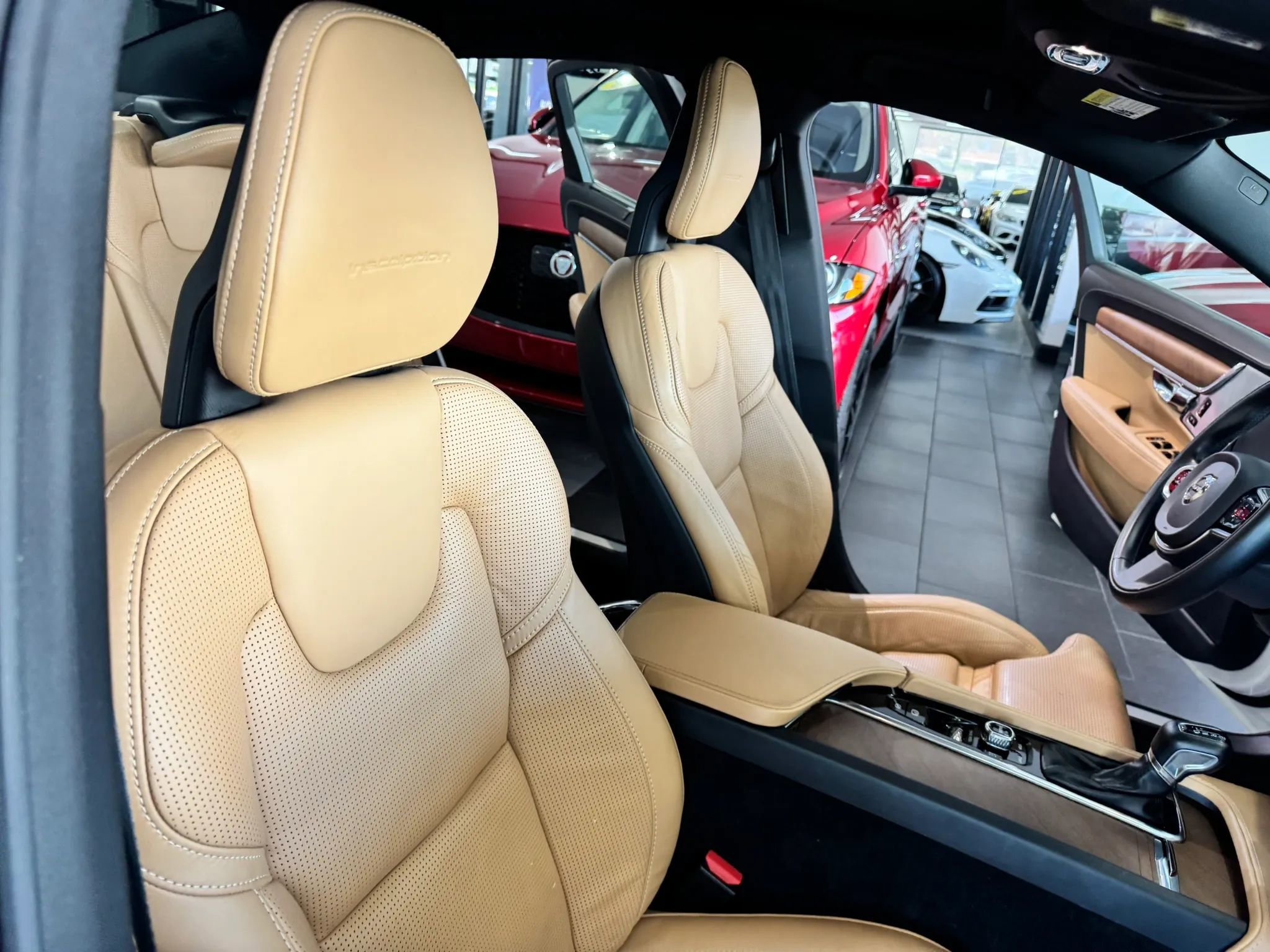 Used 2017 Volvo S90 T6 Inscription w/ Vision Package AWD/4WD image 14