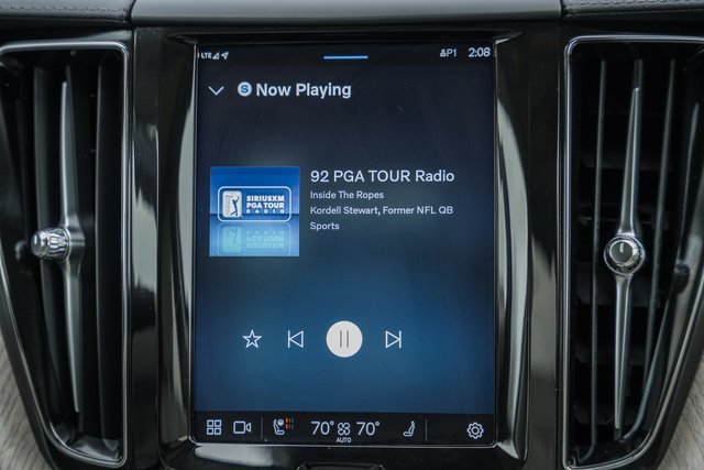 Used 2022 Volvo XC60 T8 Inscription w/ Advanced Package image 21