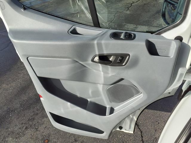 Used 2019 Ford Transit 150 XLT image 19