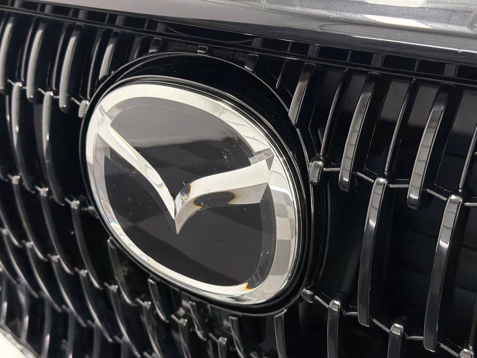 Used 2025 MAZDA CX-90 3.3 Turbo w/ Preferred Package image 14