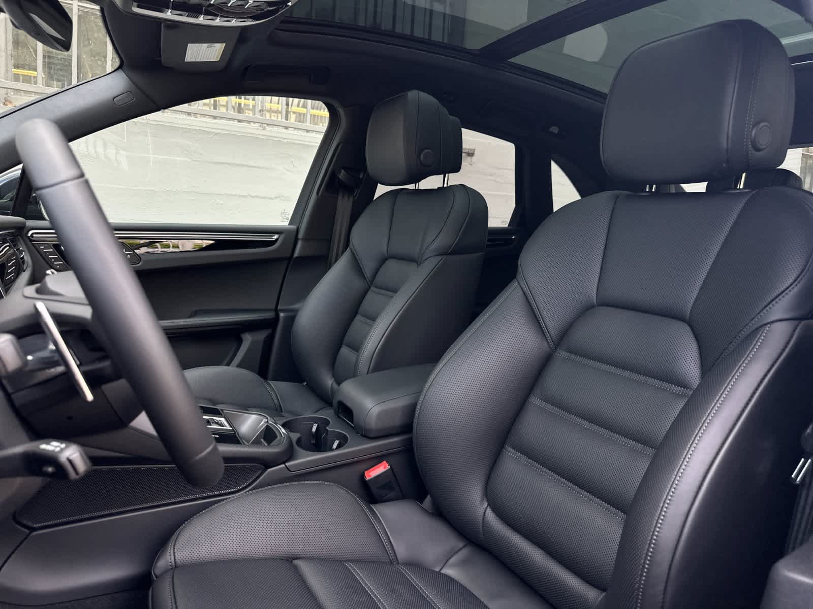 New 2026 Porsche Macan S AWD/4WD image 5