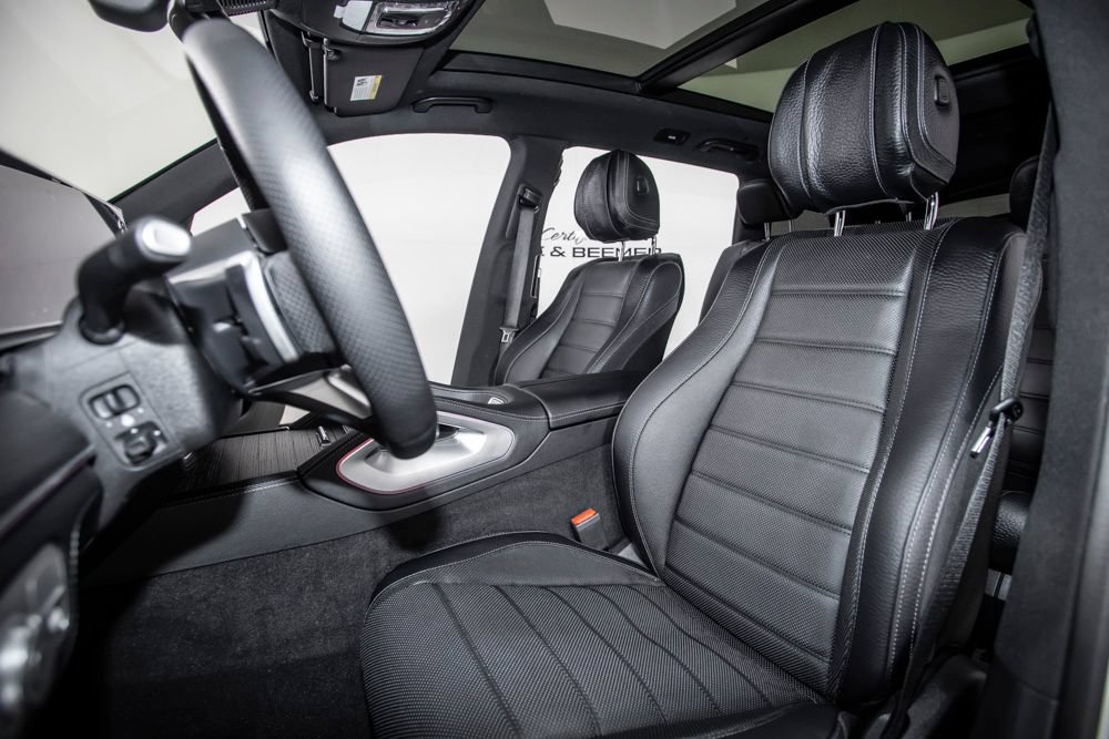 Used 2025 Mercedes-Benz GLS 580 4MATIC image 14