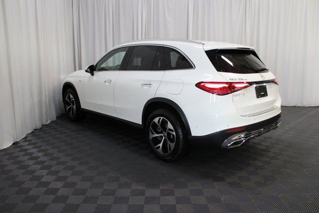 New 2025 Mercedes-Benz GLC 350e 4MATIC image 4