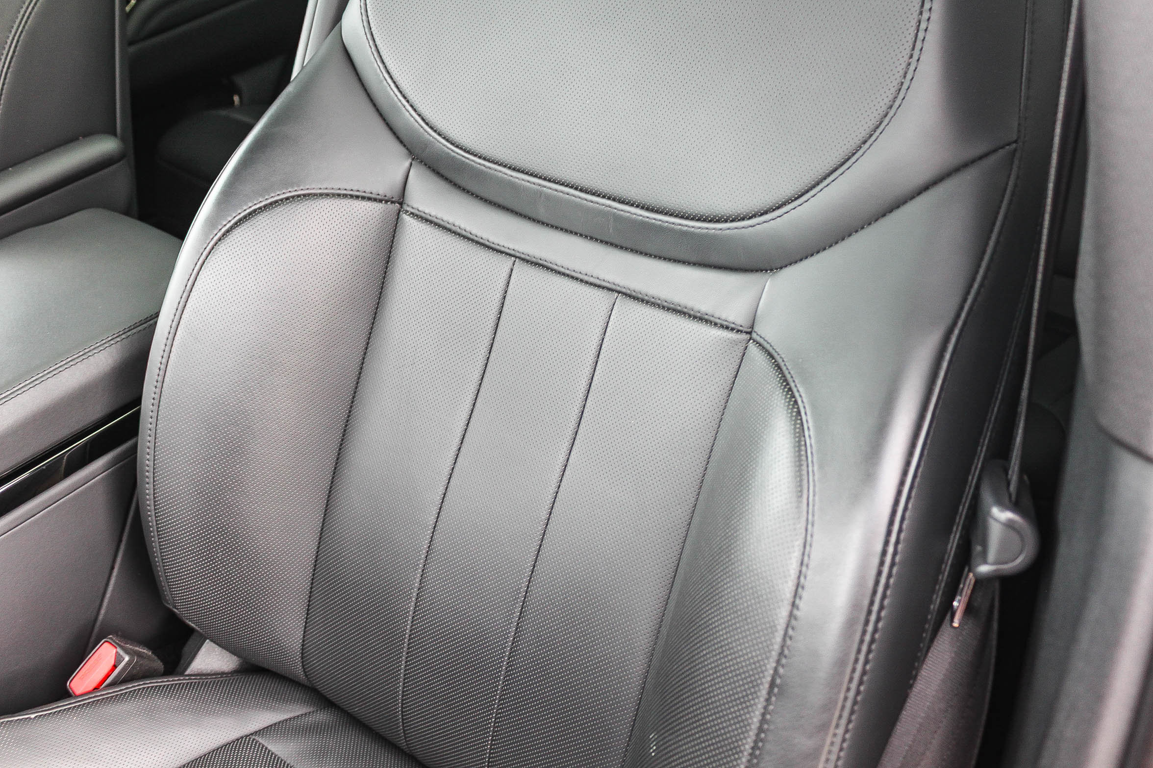 Used 2023 Land Rover Range Rover Sport SE image 25