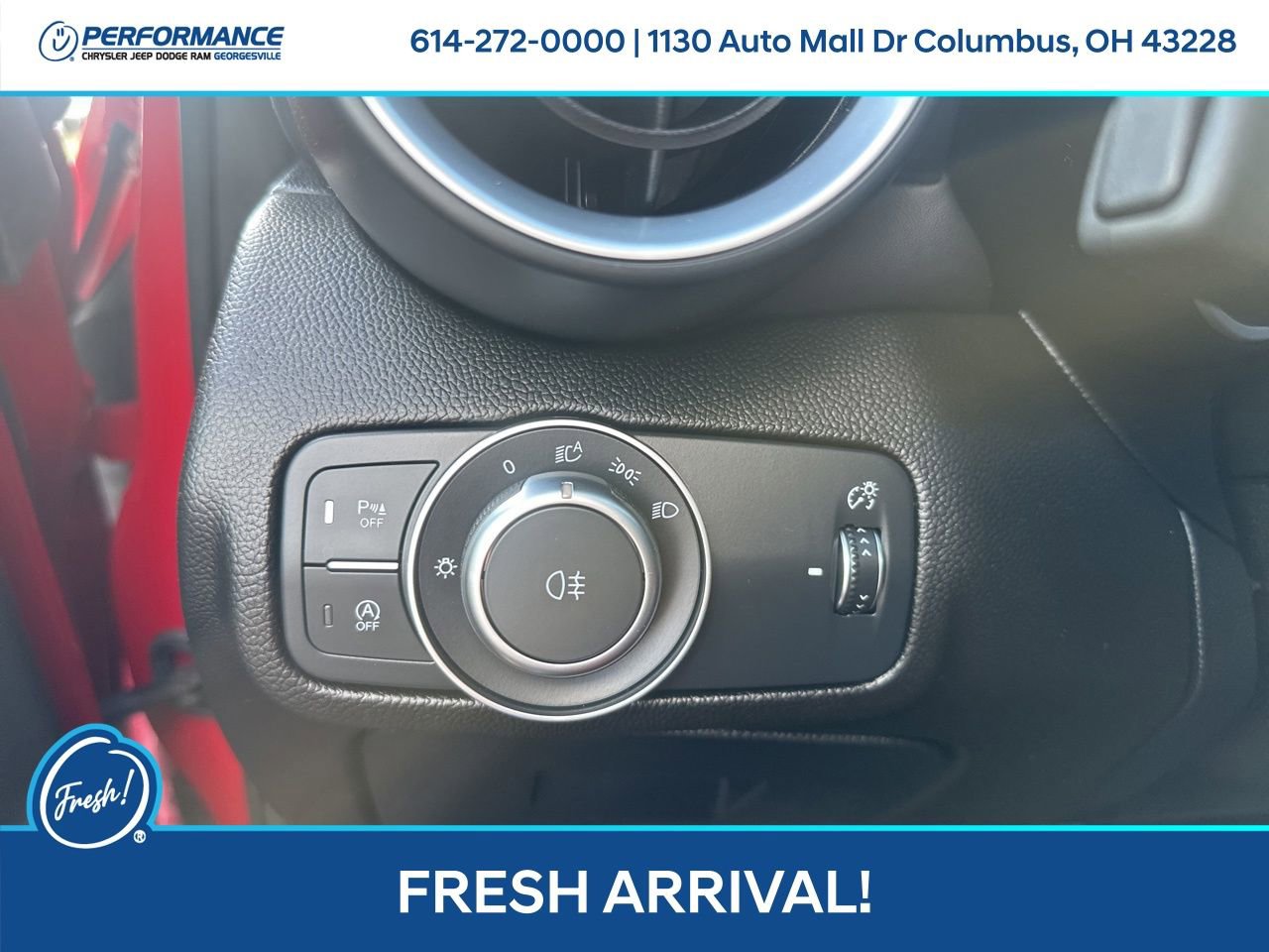 Used 2024 Alfa Romeo Giulia Veloce image 25