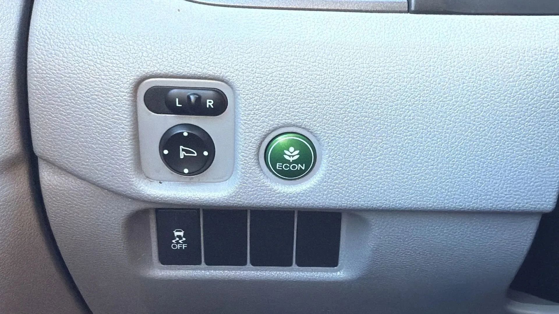 Used 2018 Honda Pilot LX image 15