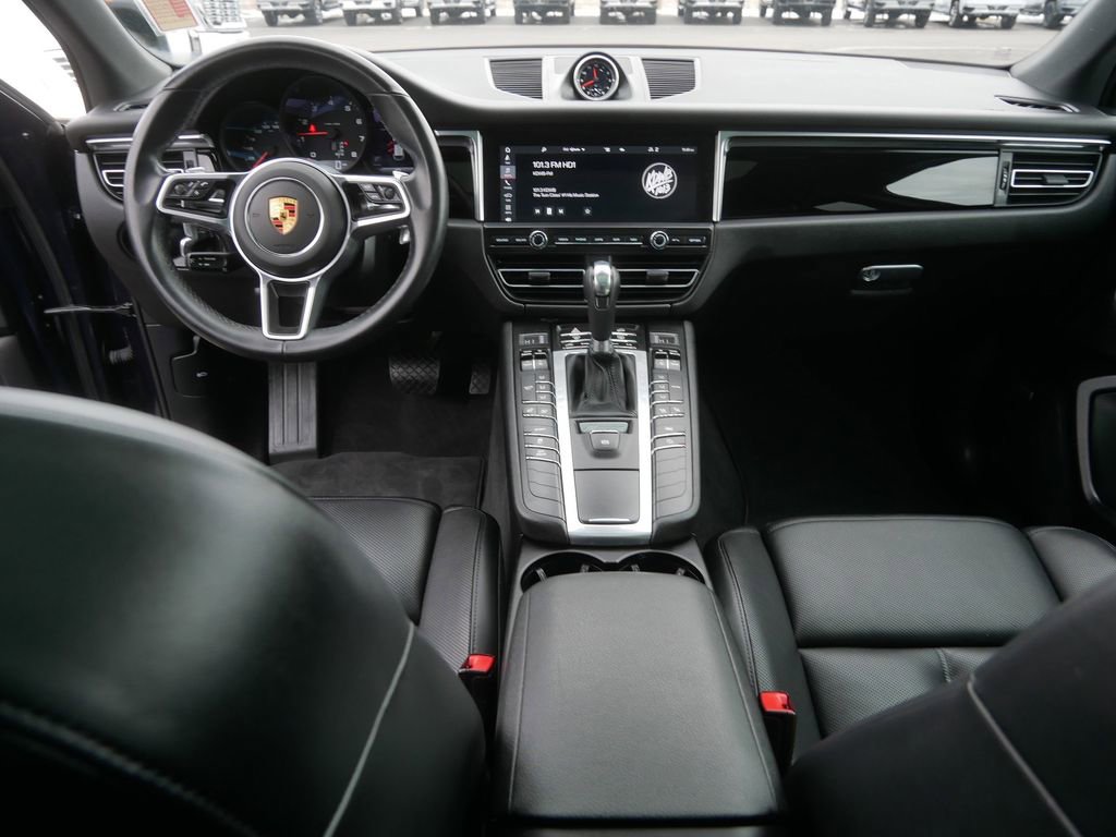 Used 2021 Porsche Macan image 20