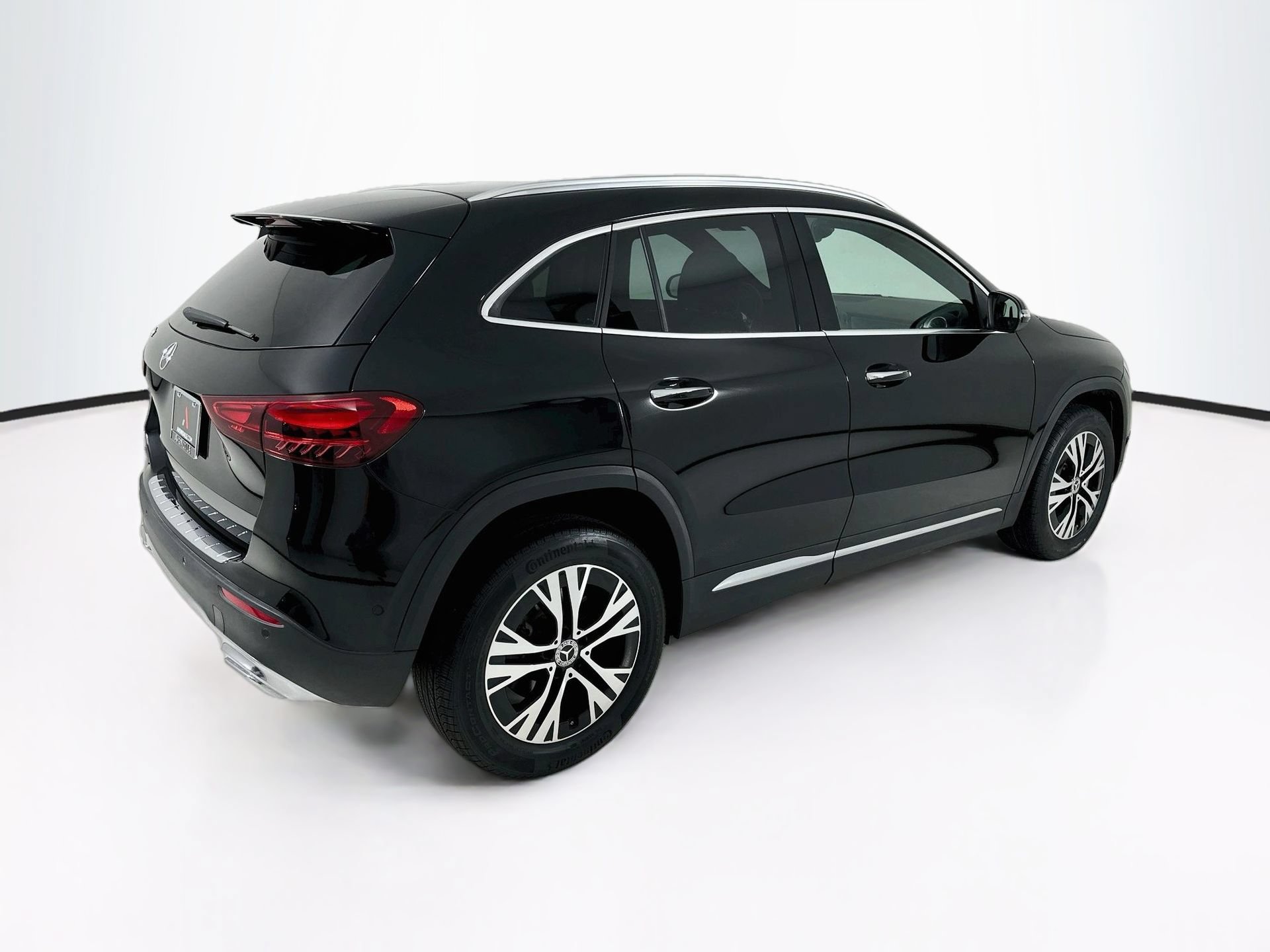 Used 2025 Mercedes-Benz GLA 250 image 8