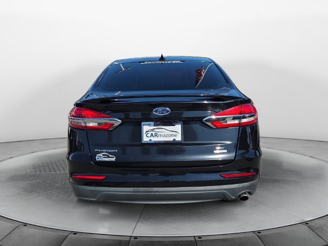 Used 2020 Ford Fusion SE FWD image 4