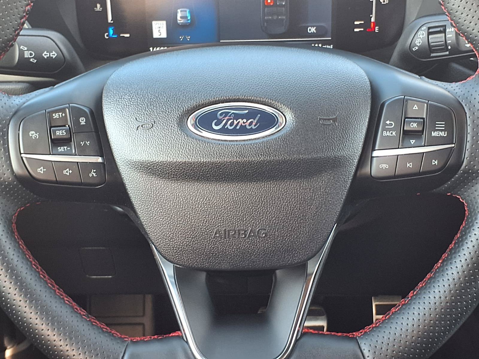 Used 2024 Ford Escape ST-Line w/ Tech Pack #1 AWD/4WD image 16