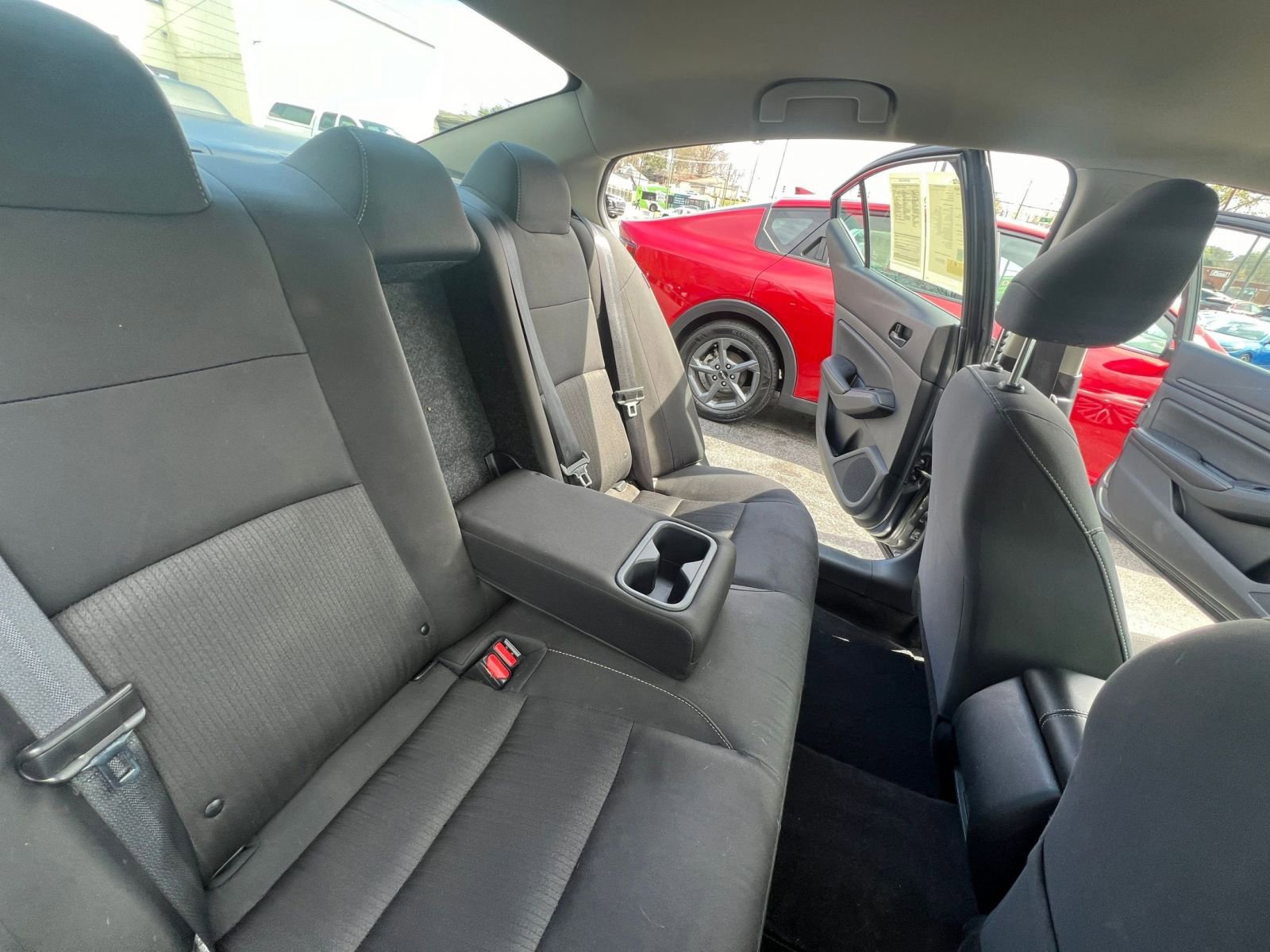 Used 2025 Nissan Altima 2.5 SV image 21