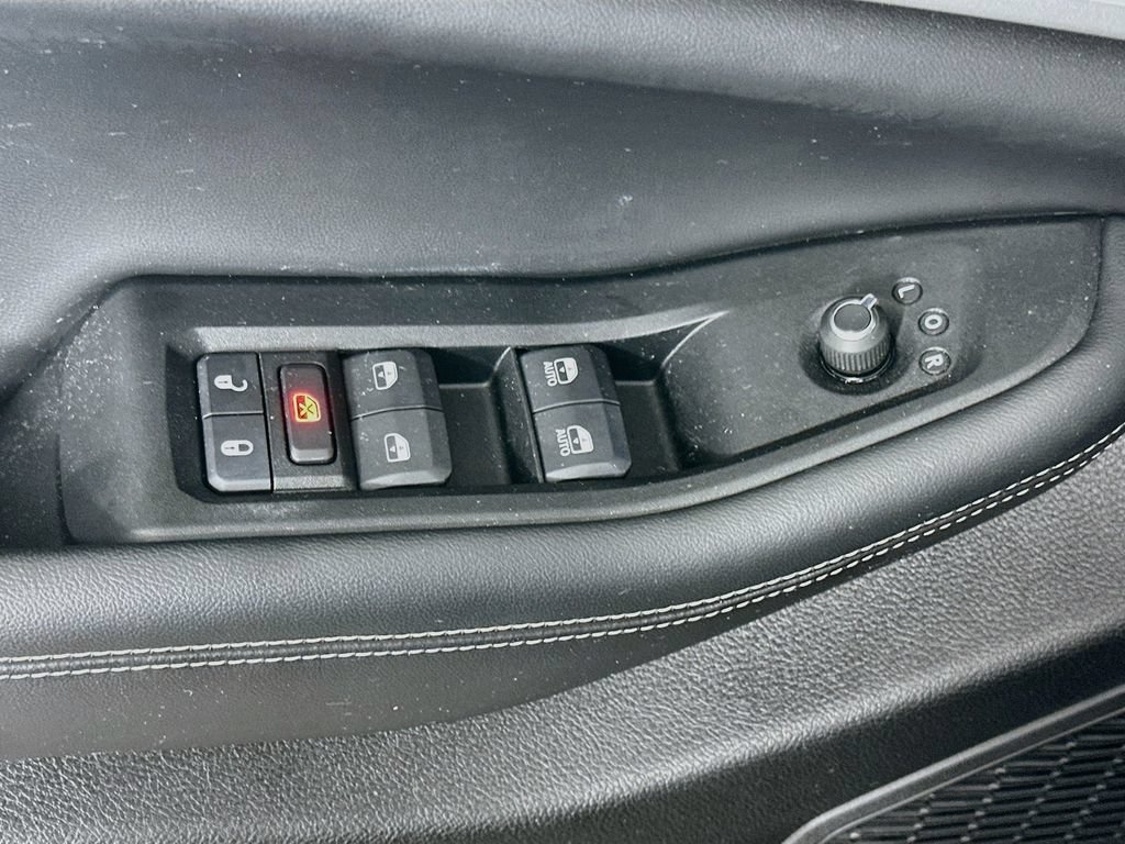 Certified 2024 Jeep Grand Cherokee Limited AWD/4WD image 27