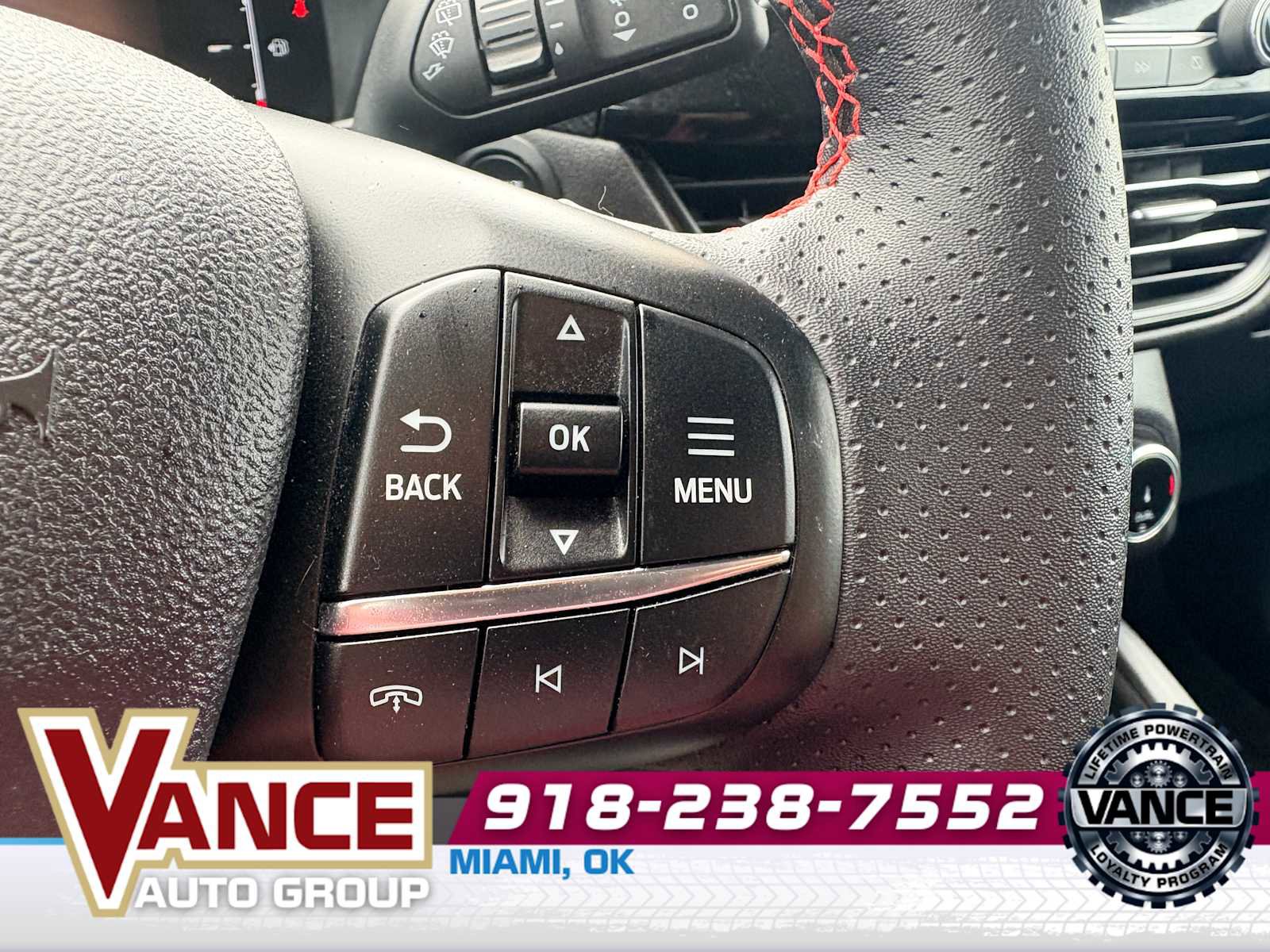 Used 2025 Ford Escape ST-Line image 28
