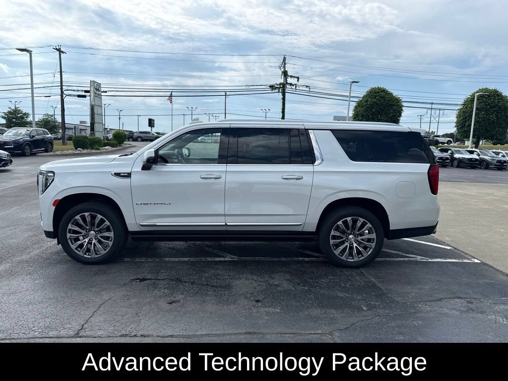 Used 2021 GMC Yukon XL Denali w/ Denali Ultimate Package AWD/4WD image 12