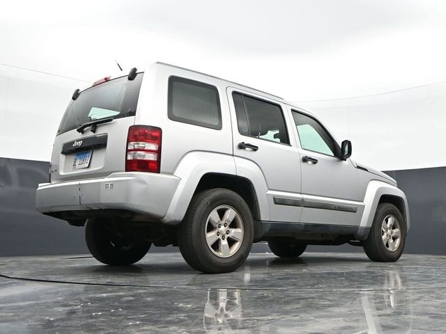 Used 2011 Jeep Liberty Sport AWD/4WD image 23
