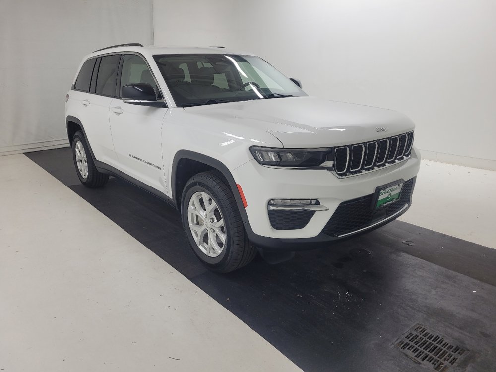 Used 2023 Jeep Grand Cherokee Limited AWD/4WD image 13