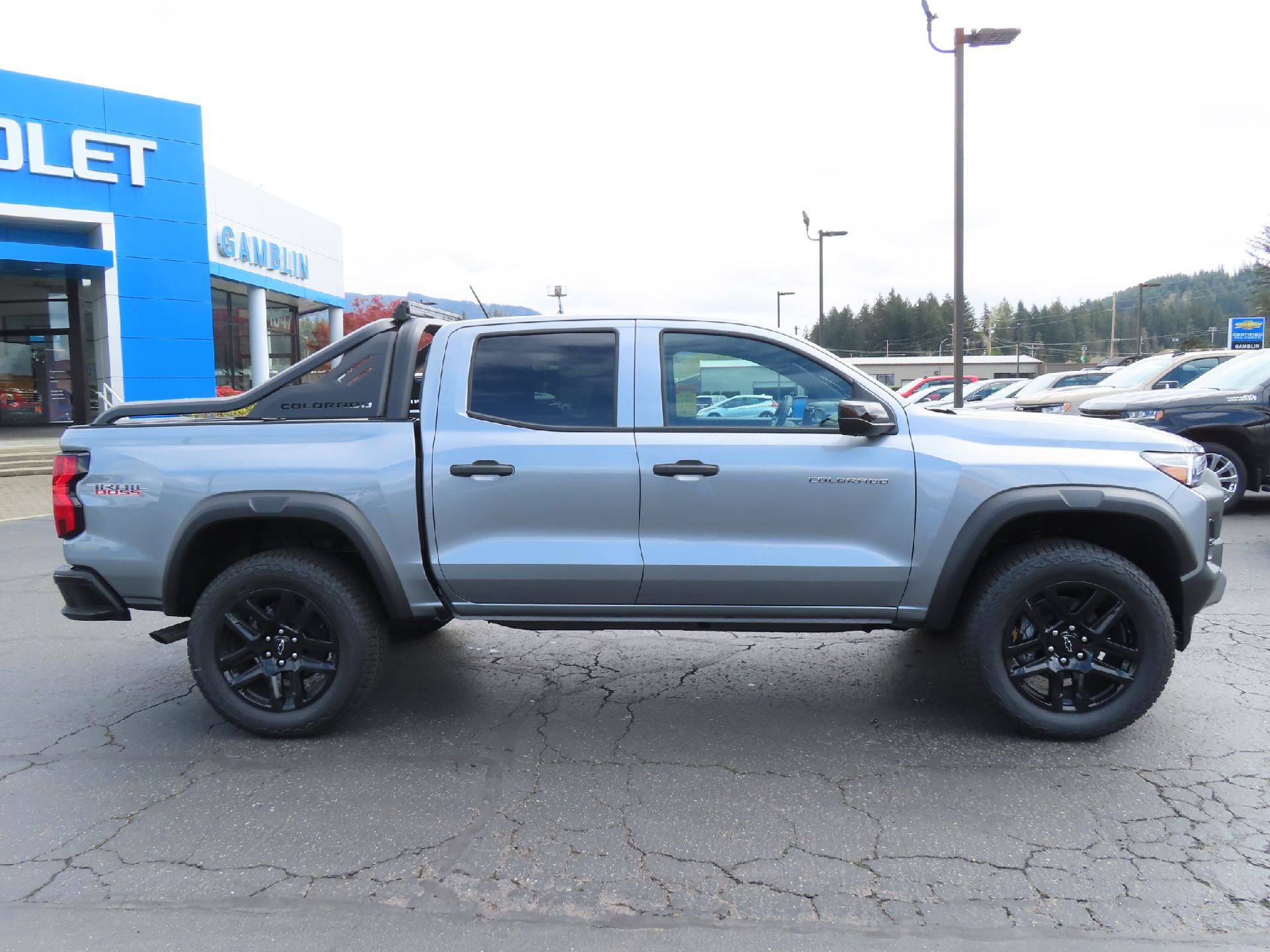 New 2025 Chevrolet Colorado Trail Boss w/ Midnight Edition image 9
