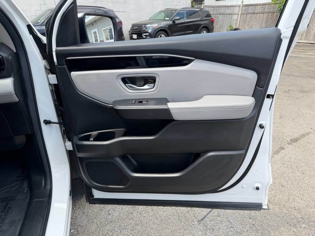 Used 2025 Honda Pilot EX-L image 12