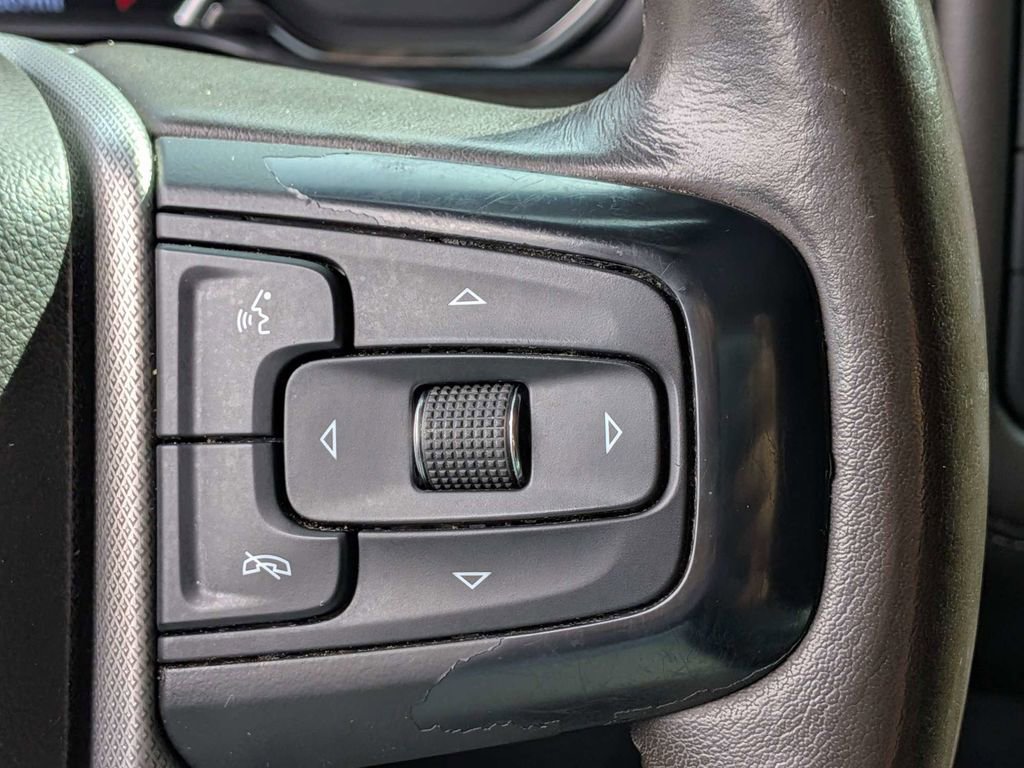 Used 2021 GMC Yukon XL Denali w/ Denali Premium Package image 29