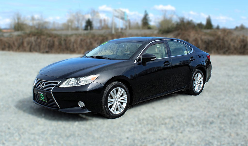 Used 2013 Lexus ES 350 w/ Luxury Pkg image 3