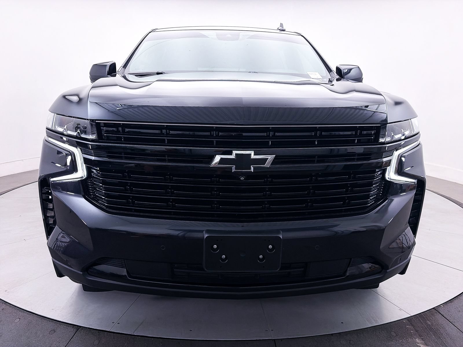 Used 2023 Chevrolet Suburban RST w/ Luxury Package RWD image 14
