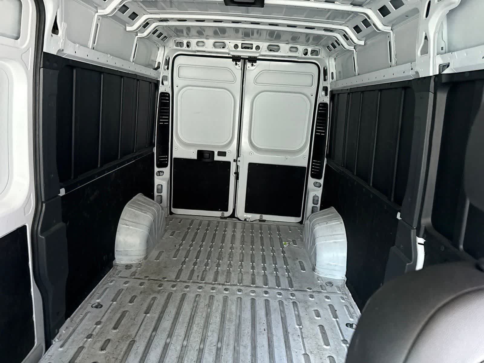 Used 2024 RAM ProMaster 2500 w/ Convenience Group FWD image 22