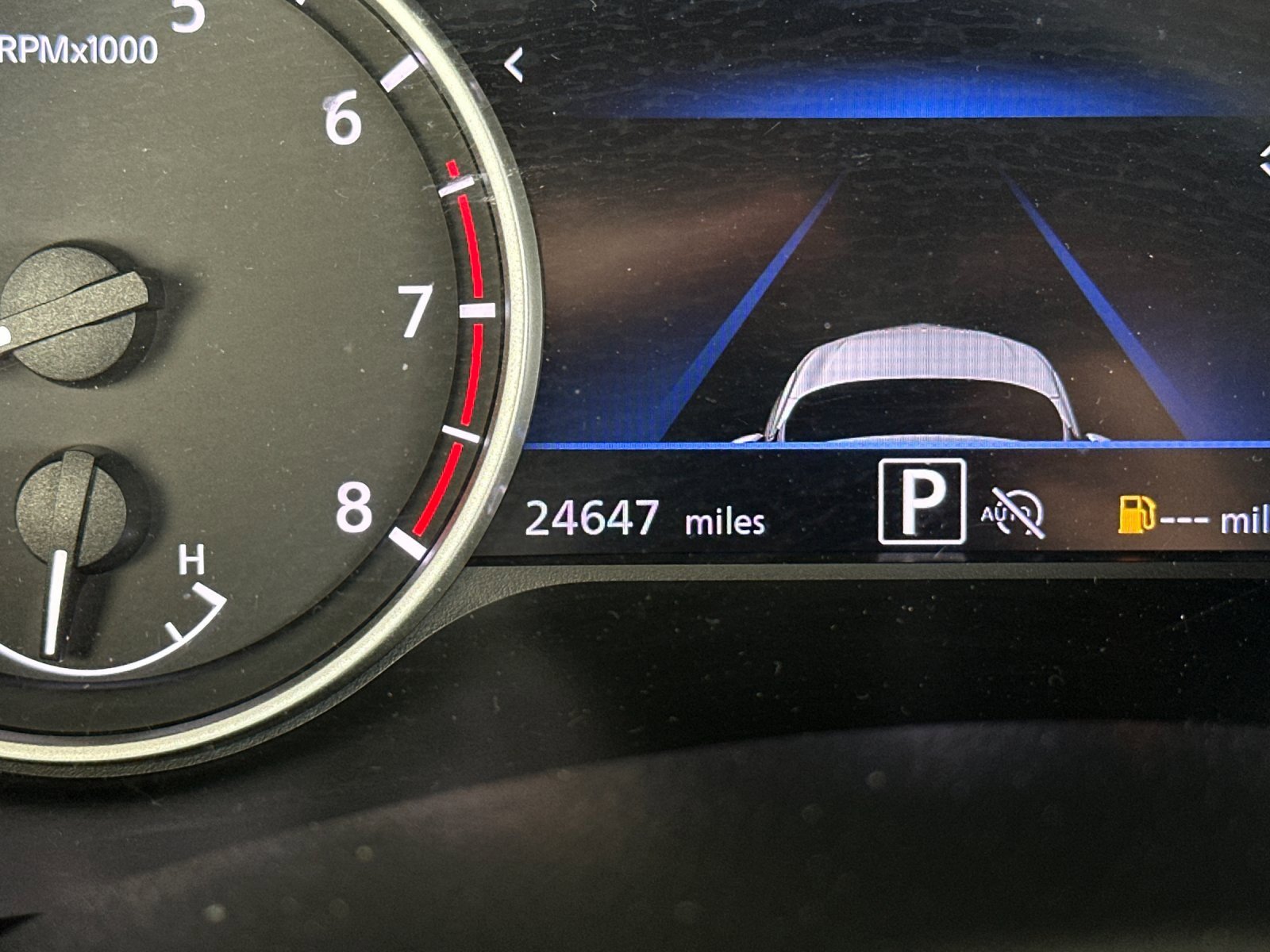 Used 2025 Nissan Sentra SV image 24