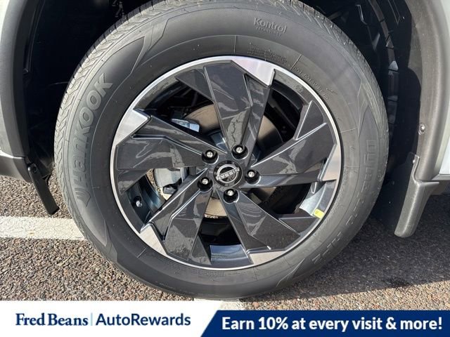 New 2026 Nissan Rogue SV image 11