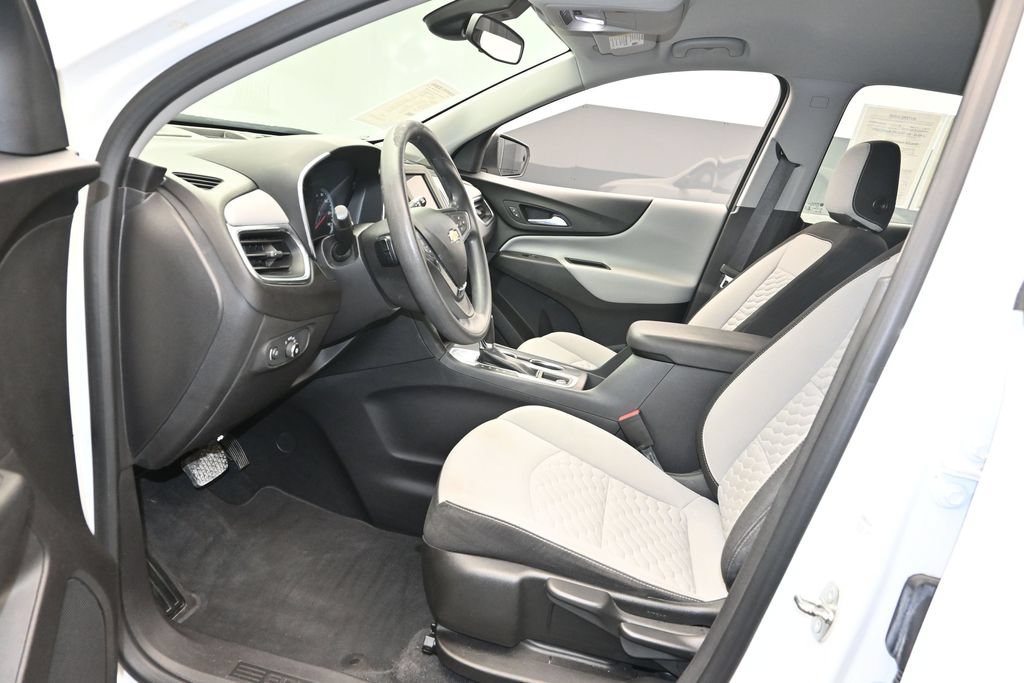 Used 2020 Chevrolet Equinox LS FWD image 10