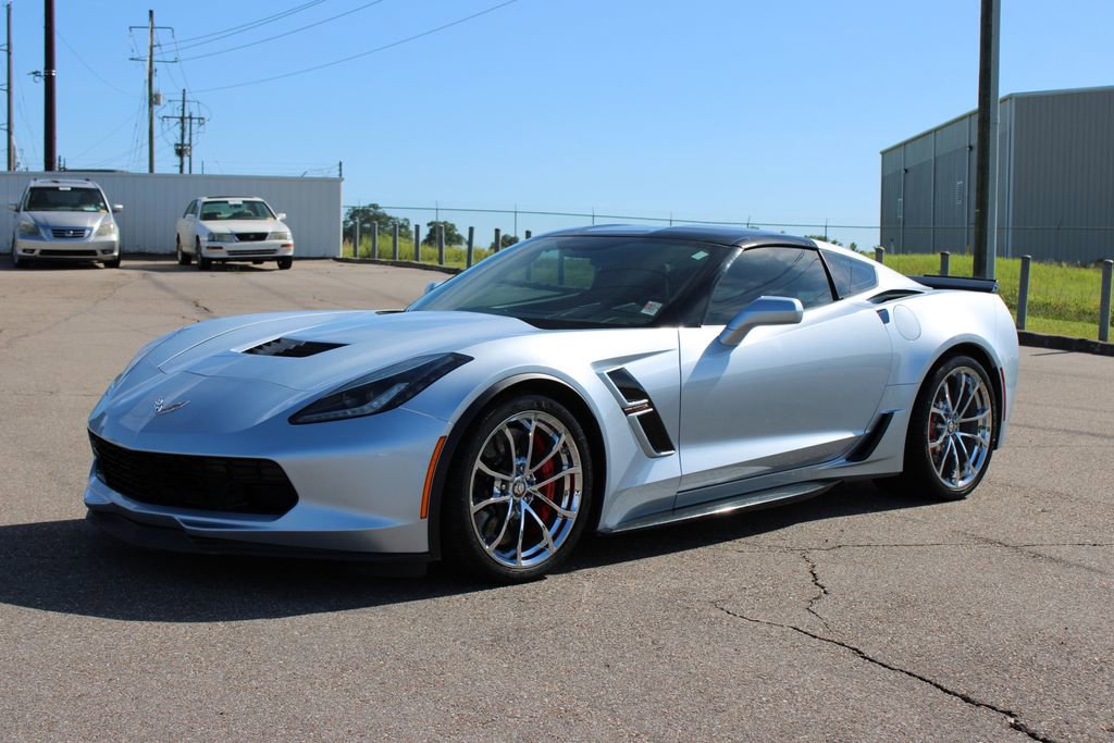 Used 2017 Chevrolet Corvette Grand Sport RWD image 2