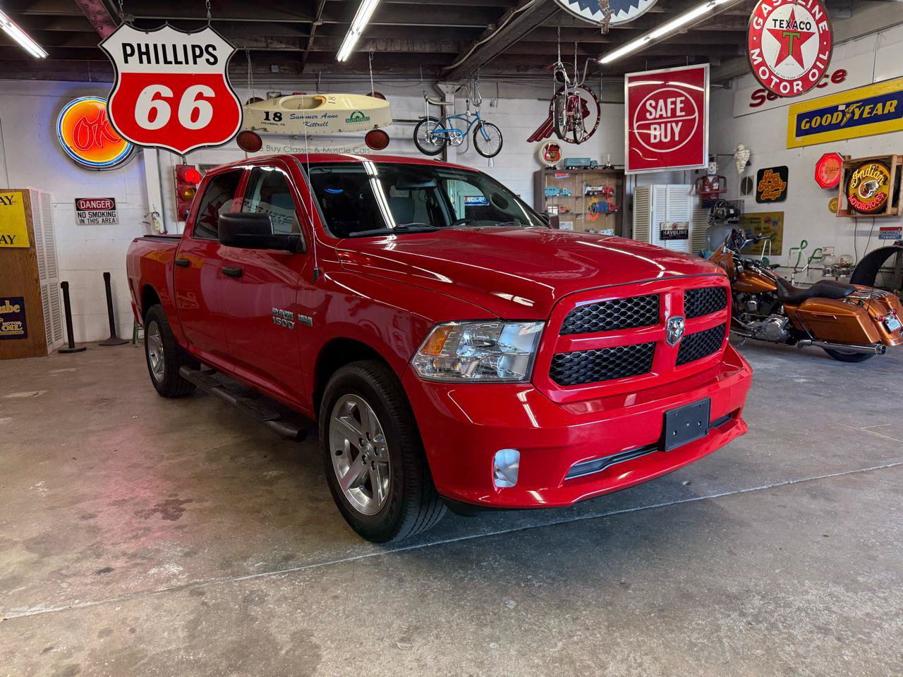Used 2016 RAM 1500 Express w/ Popular Equipment Group AWD/4WD image 7