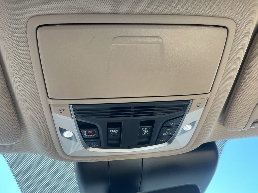 Certified 2024 Acura RDX SH-AWD image 18