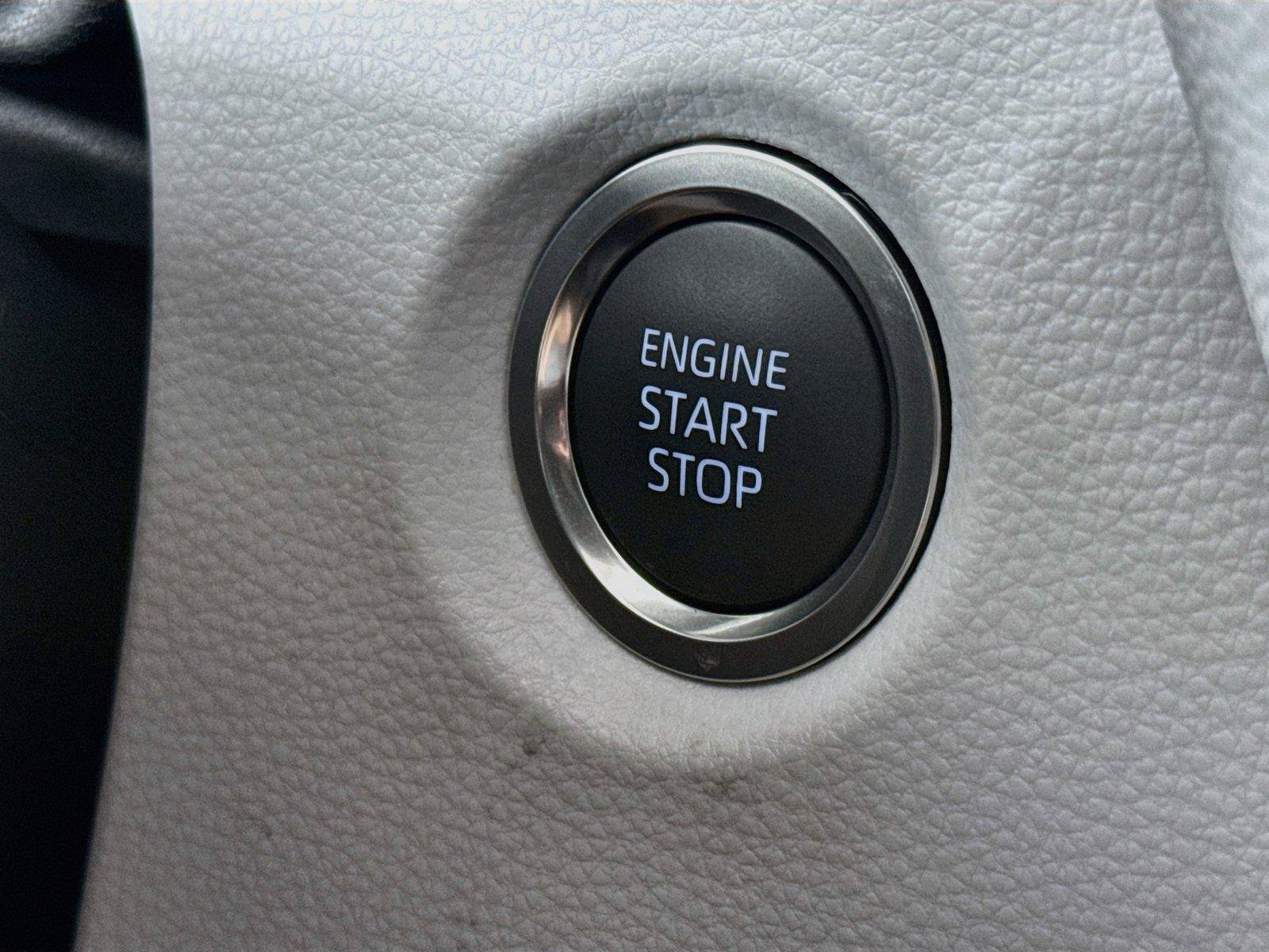 Used 2026 Toyota Corolla SE FWD image 22