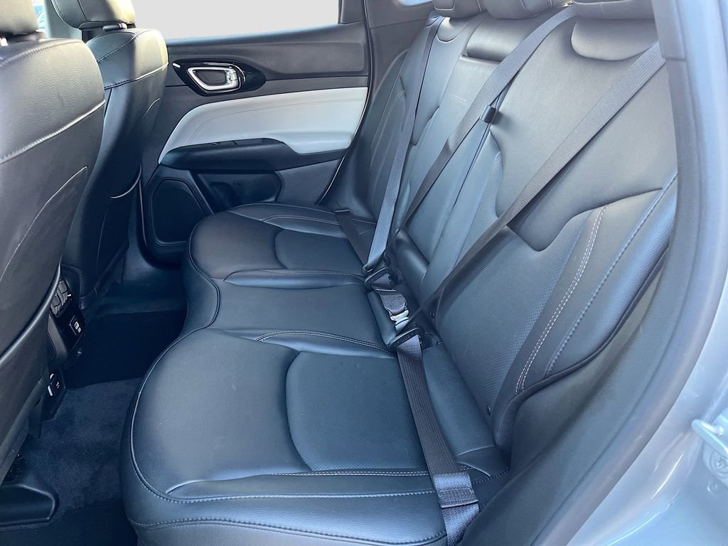 Used 2023 Jeep Compass Limited image 21