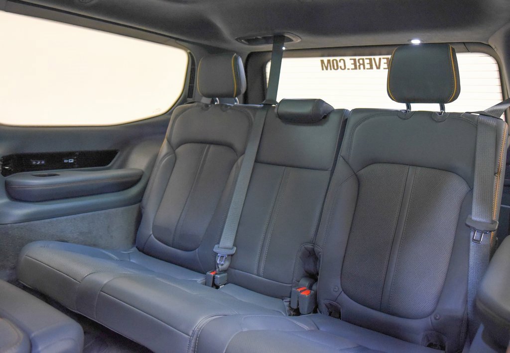 Used 2022 Jeep Grand Wagoneer Series II w/ Premium Group II image 7