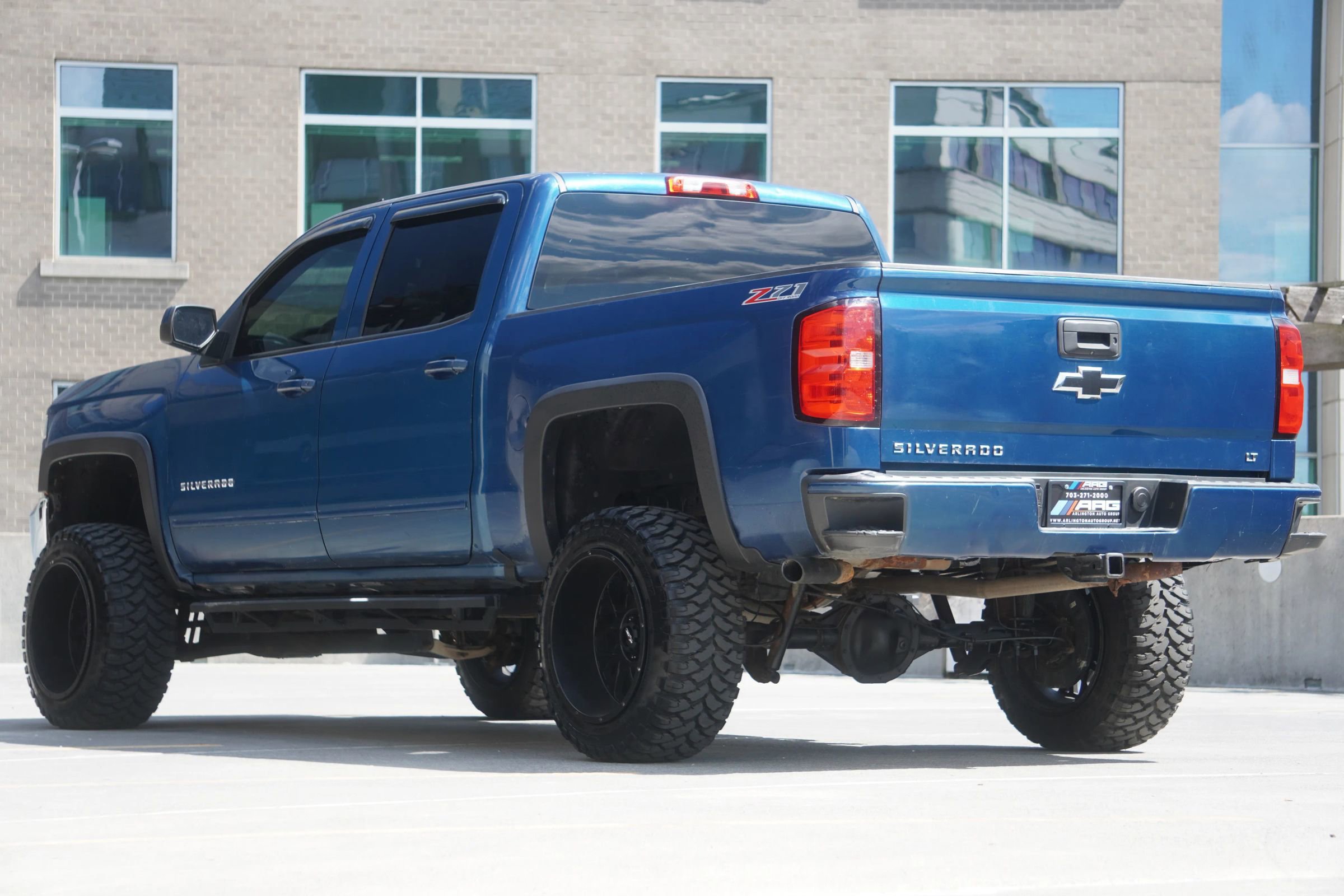 Used 2017 Chevrolet Silverado 1500 LT w/ All Star Edition AWD/4WD image 9