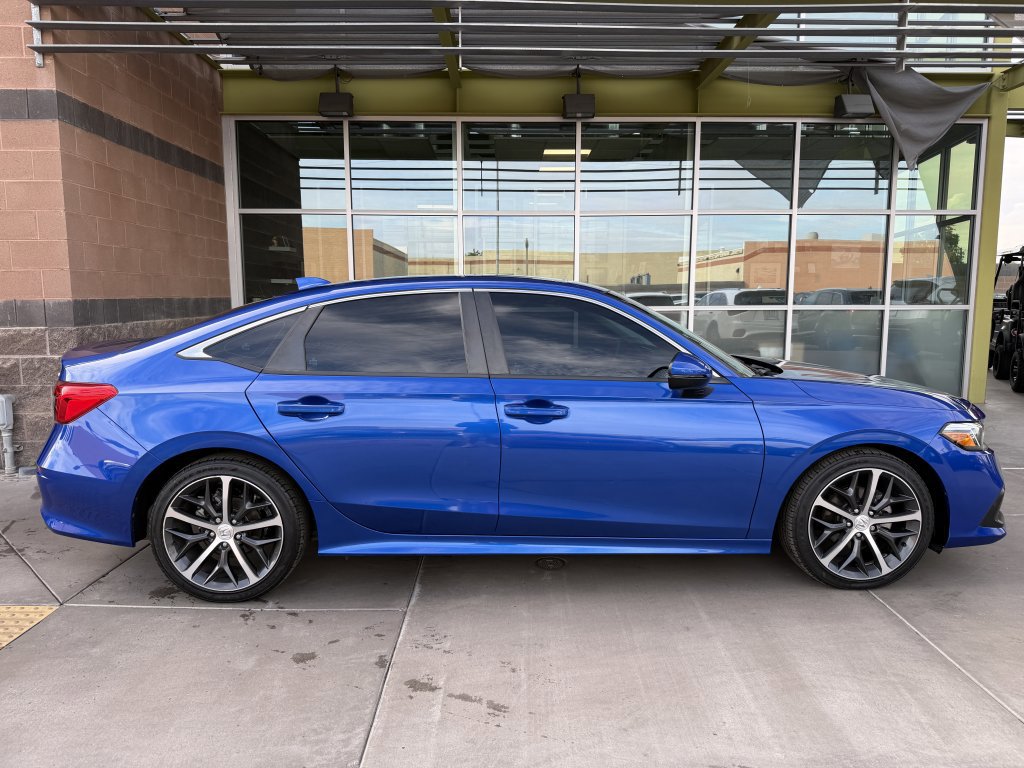 Used 2023 Honda Civic Touring image 9