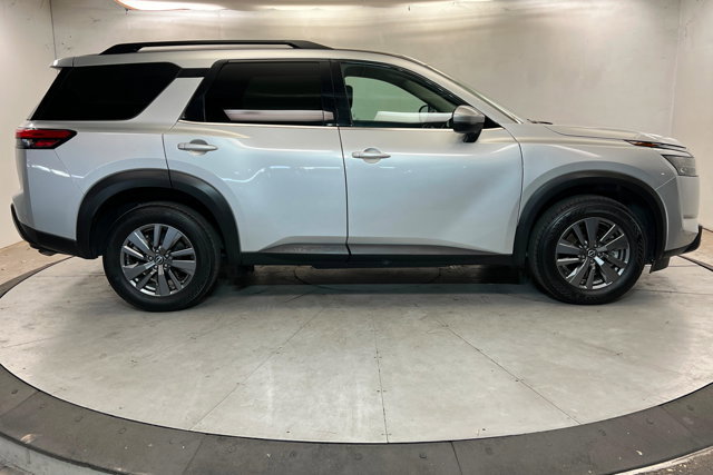 Used 2025 Nissan Pathfinder SV AWD/4WD image 6