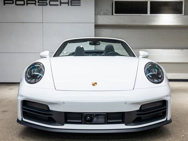 Certified 2025 Porsche 911 Carrera RWD image 7