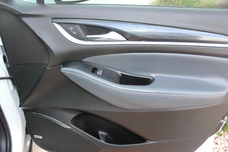 Used 2023 Buick Enclave Essence w/ Experience Buick Package FWD image 24