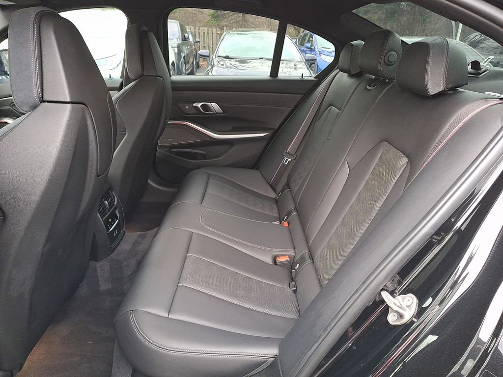 Used 2021 BMW M3 Competition w/ Executive Package image 9