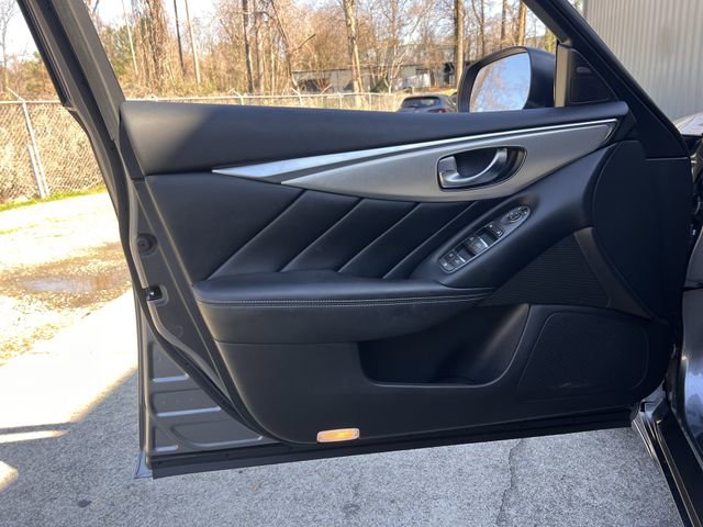 Used 2020 INFINITI Q50 Luxe w/ Essential Package (3.0T Luxe) image 10