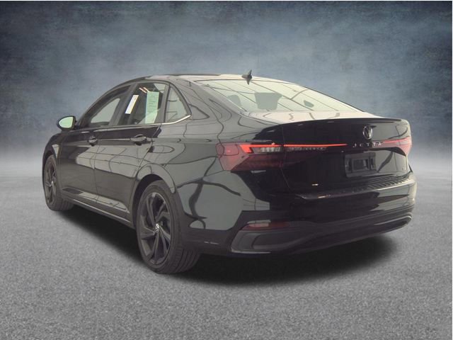Used 2025 Volkswagen Jetta SE FWD image 8