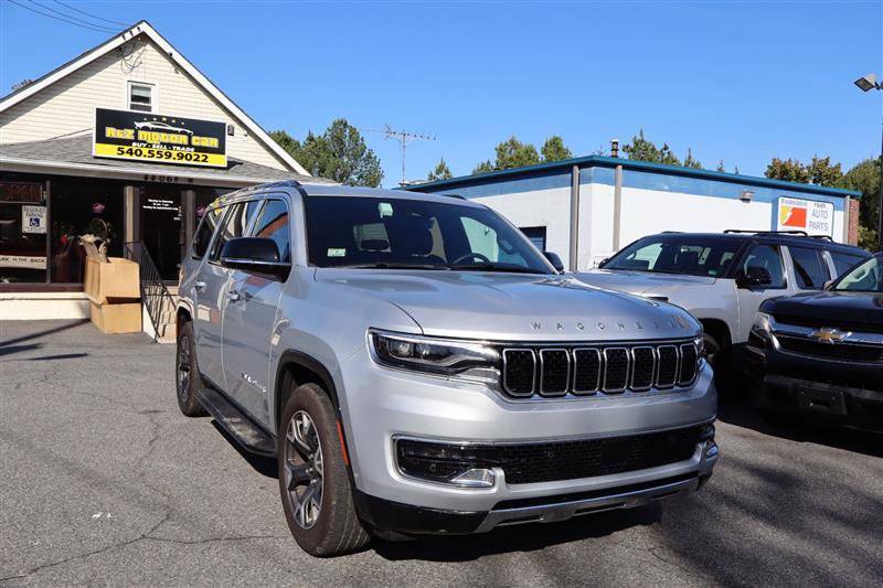 Used 2024 Jeep Wagoneer Series III image 3