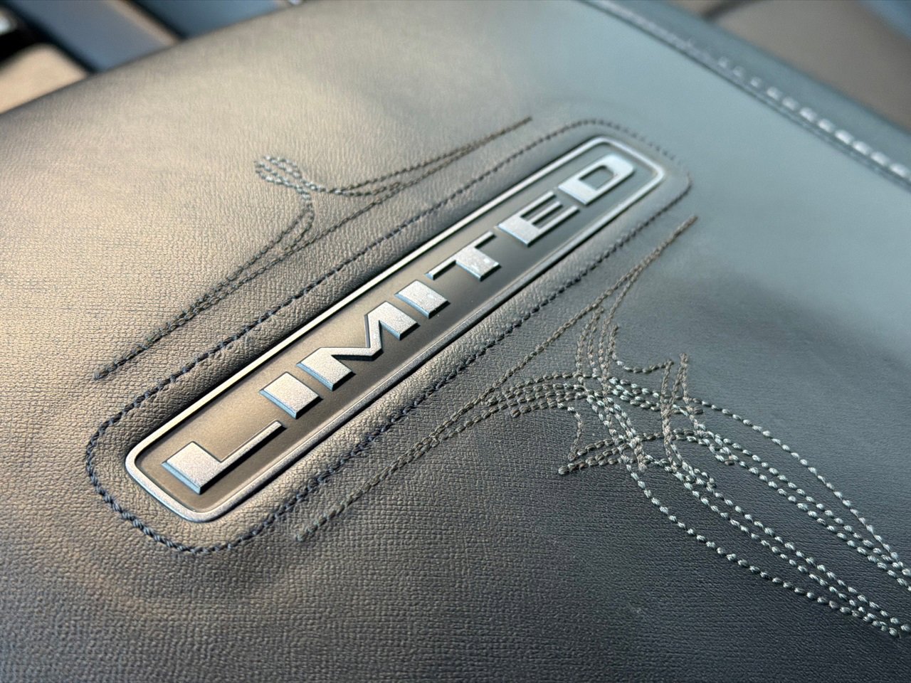 Used 2023 RAM 2500 Limited image 33