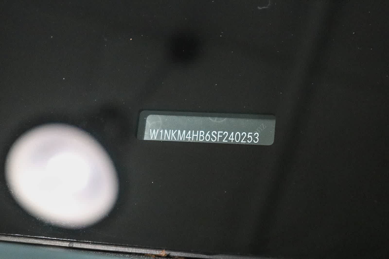 Used 2025 Mercedes-Benz GLC 300 4MATIC image 30