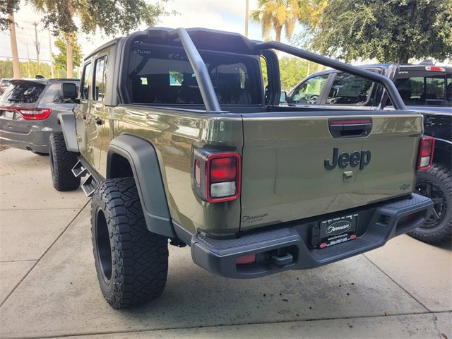 New 2025 Jeep Gladiator Sport image 11